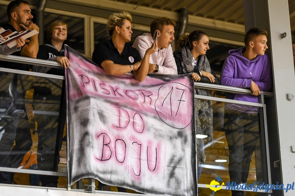 SPR Arka Gdynia - MKS Słupia Słupsk 33-10