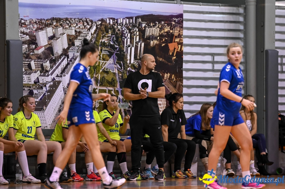 SPR Arka Gdynia - MKS Słupia Słupsk 33-10