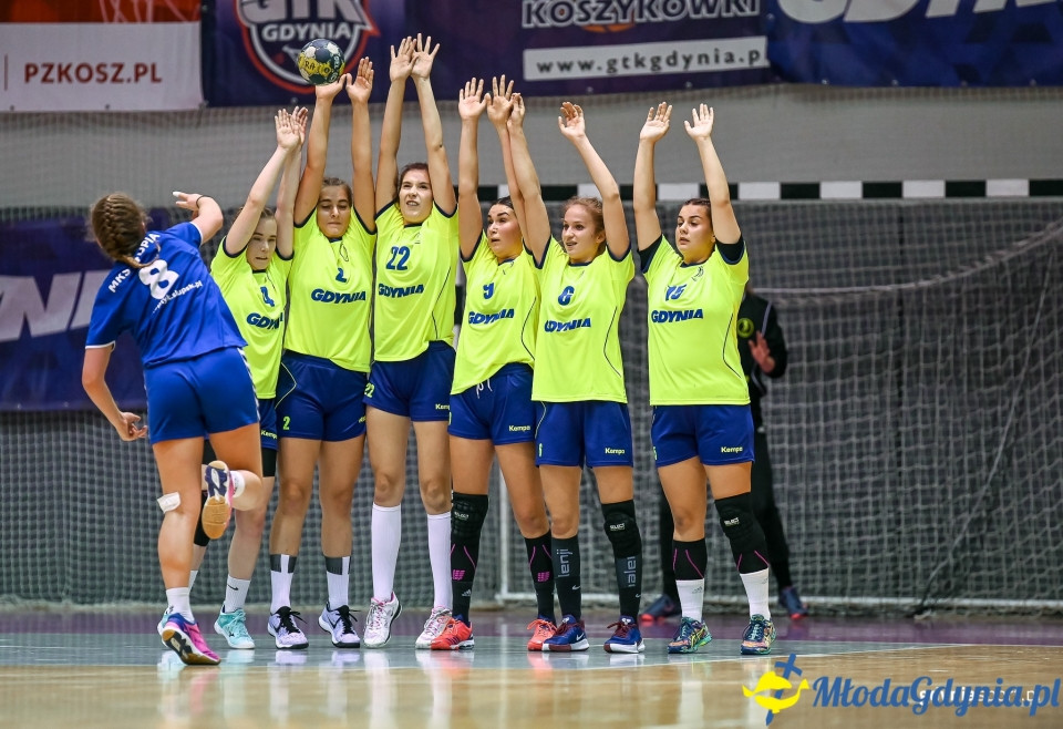 SPR Arka Gdynia - MKS Słupia Słupsk 33-10