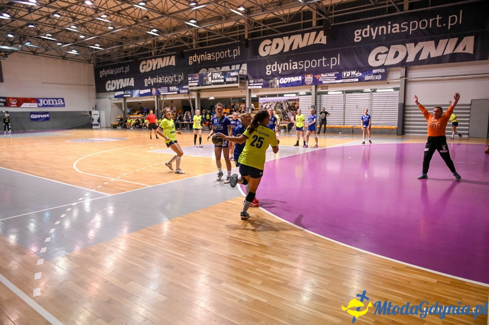 SPR Arka Gdynia - MKS Słupia Słupsk 33-10