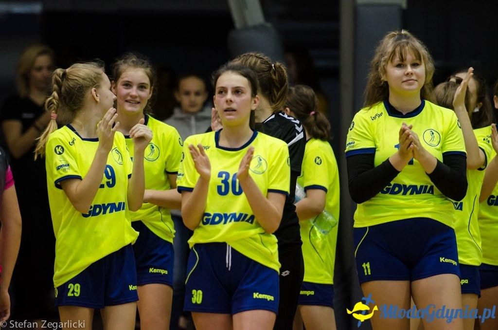 Juniorki młodsze SPR Arka Gdynia -  MKS Sambor Tczew