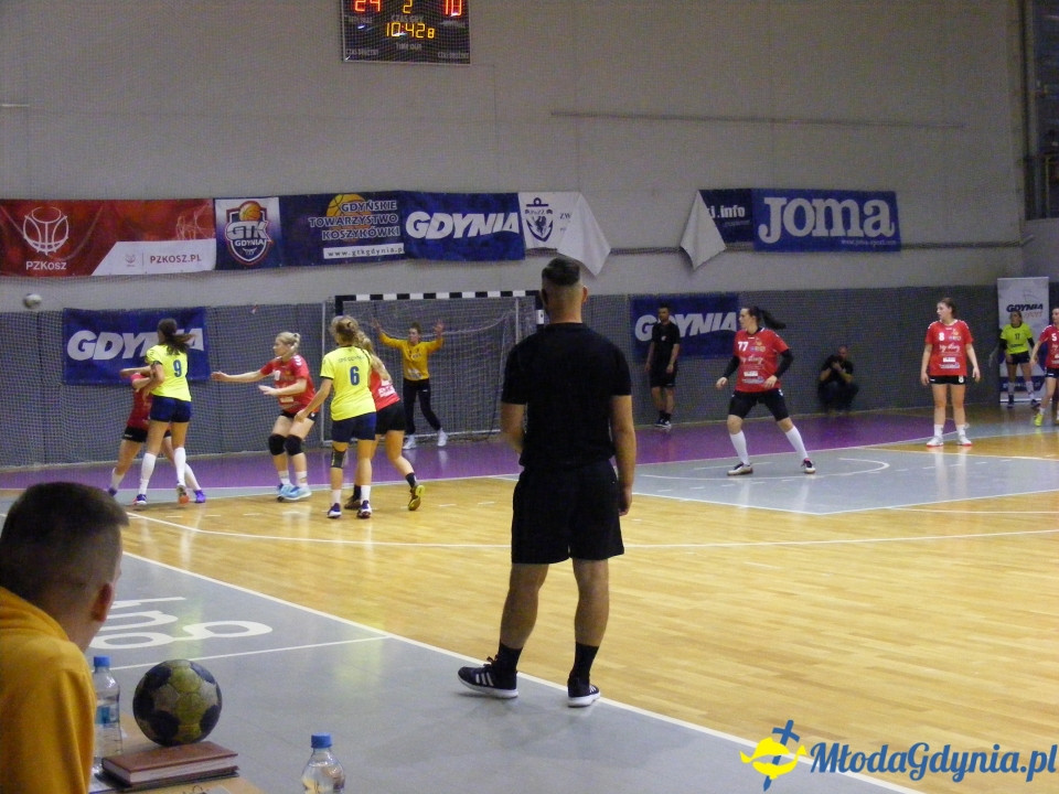 SPR Arka Gdynia -  KS Tytani Wejherowo 40:13