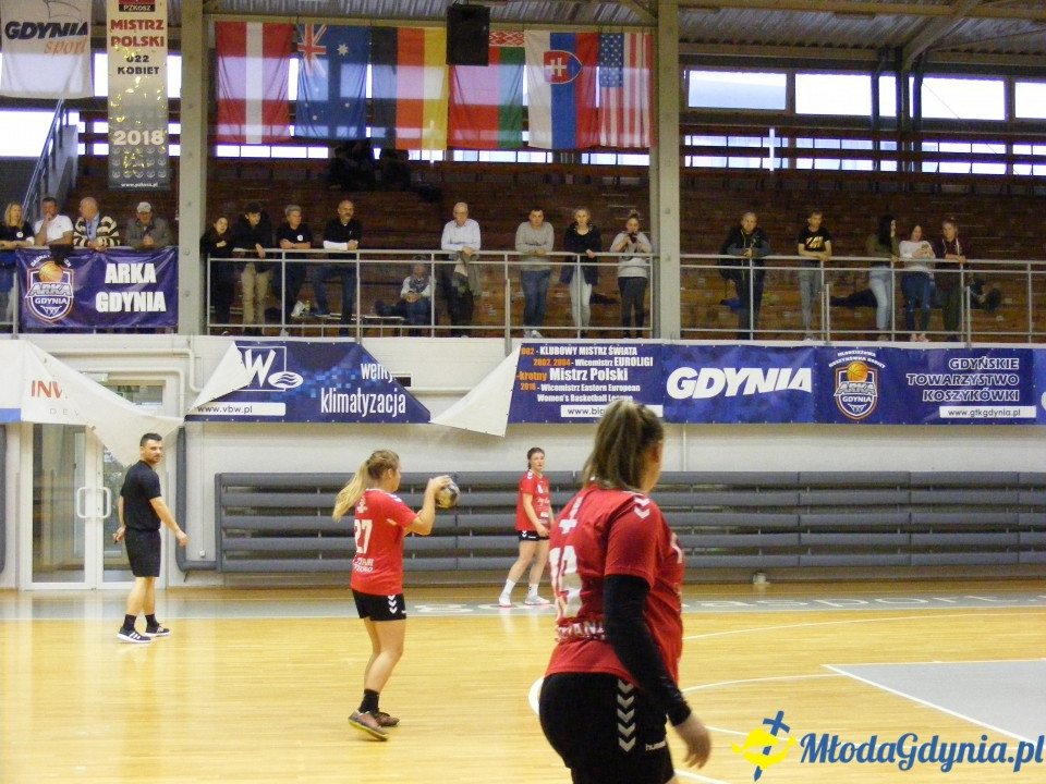 SPR Arka Gdynia -  KS Tytani Wejherowo 40:13