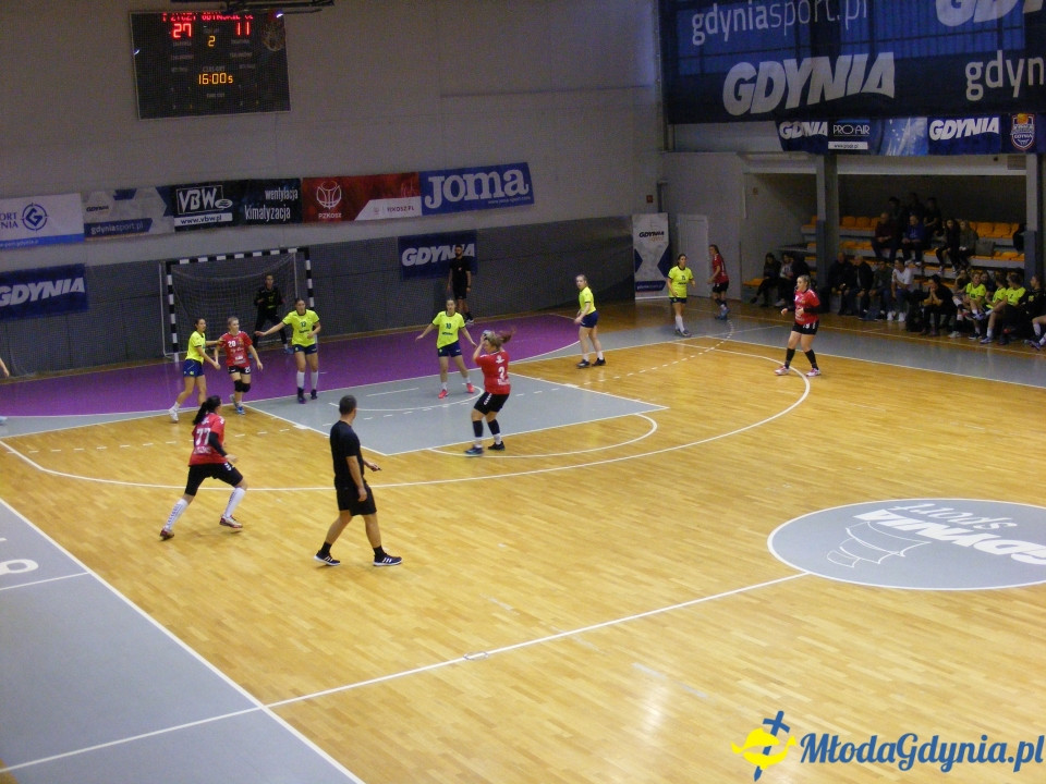 SPR Arka Gdynia -  KS Tytani Wejherowo 40:13