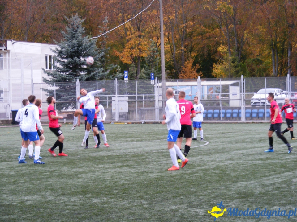 Pomorzanin Gdynia - GKS Dąbrówka Linia 9:0