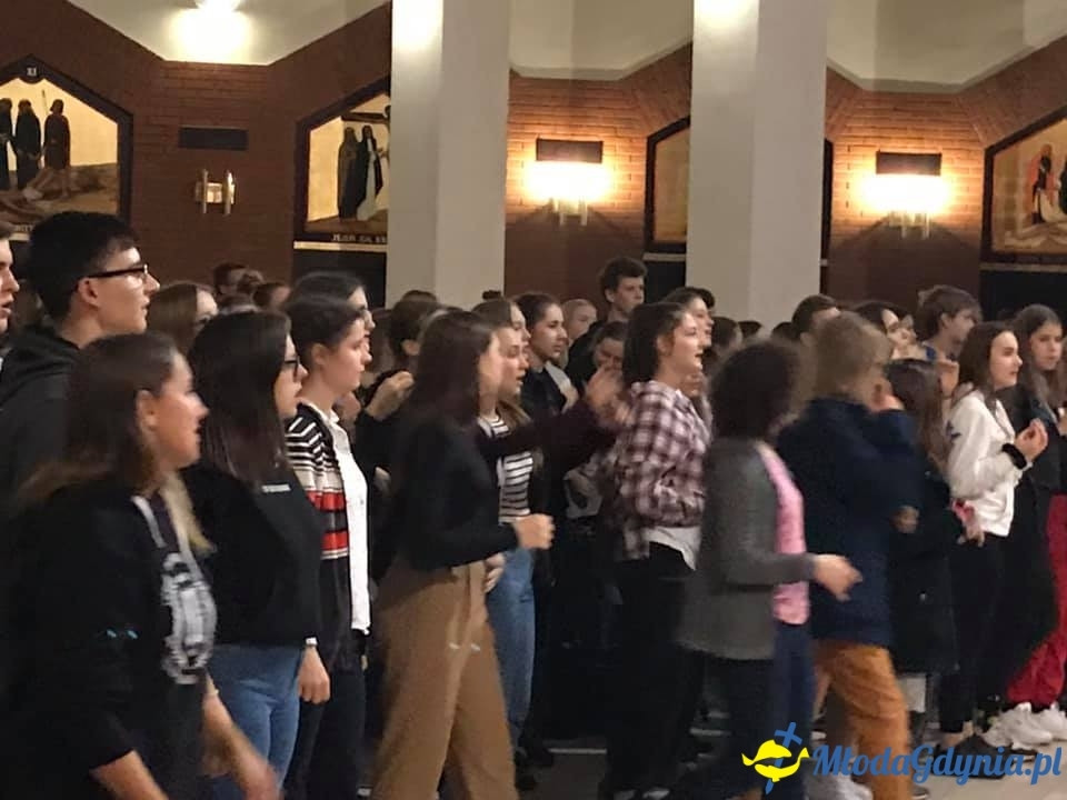 Wieczór Modlitwy Młodych w parafii Zesłania Ducha Świętego w Sopocie