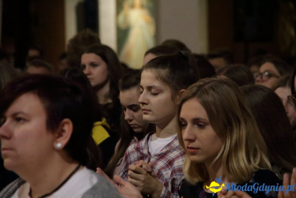 Wieczór Modlitwy Młodych w parafii Zesłania Ducha Świętego w Sopocie