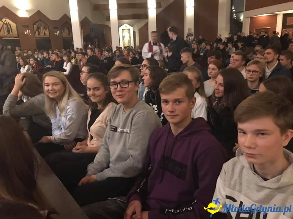 Wieczór Modlitwy Młodych w parafii Zesłania Ducha Świętego w Sopocie