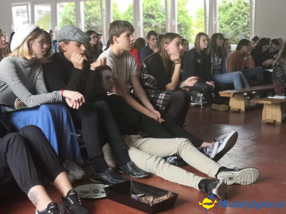 IX LO - Dzień Języków Obcych w Dziewiątce - 2019