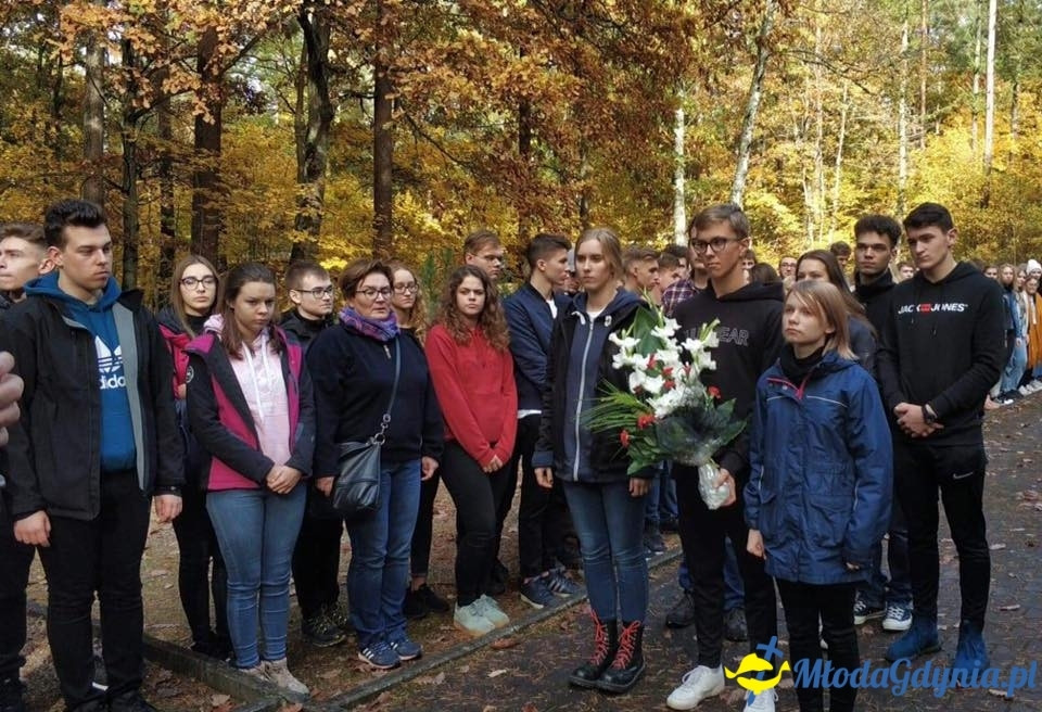 X LO w Piaśnicy