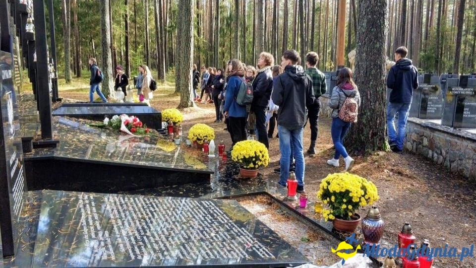 X LO w Piaśnicy