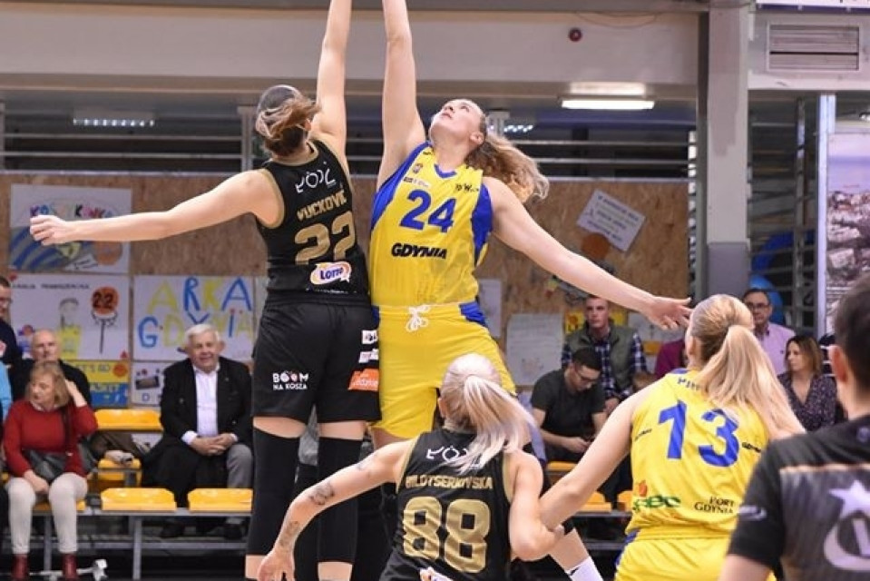Basket Arka Gdynia - MUKS Widzew Łódź