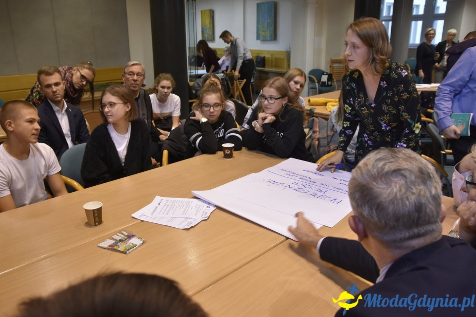 Transport miejski w Gdyni ? Okrągły Stół