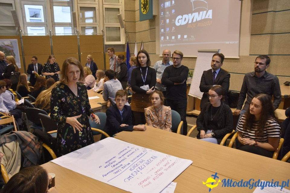 Transport miejski w Gdyni ? Okrągły Stół