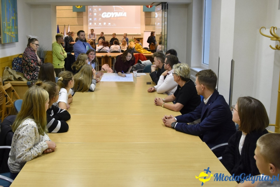 Transport miejski w Gdyni ? Okrągły Stół