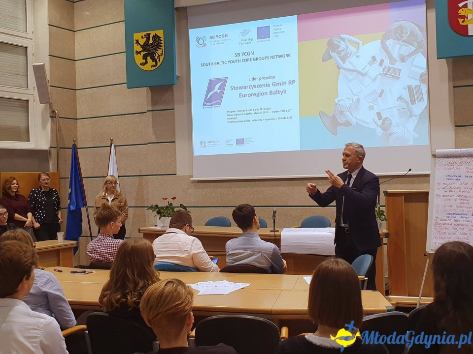 Transport miejski w Gdyni ? Okrągły Stół