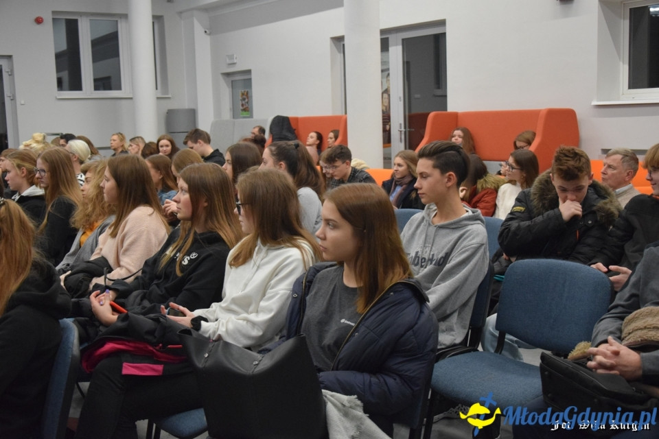 Pokaz filmu PIAŚNICA w Ekonomiku - 24.11.2019.