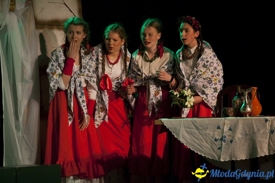 Kurtyna 2019