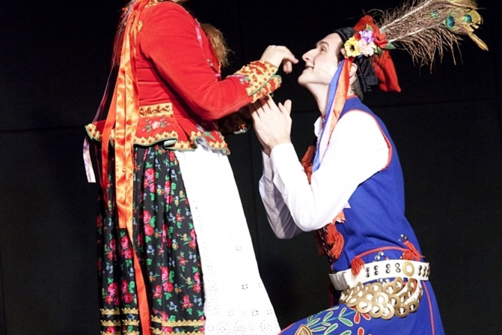 Kurtyna 2019