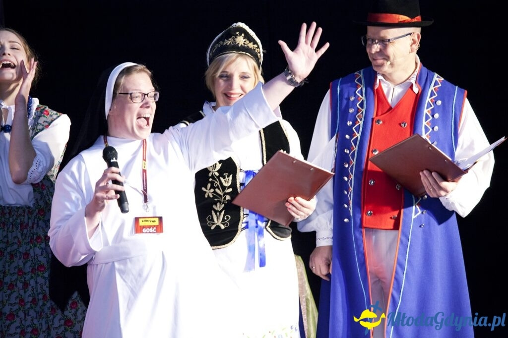 Kurtyna 2019