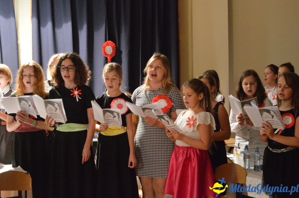 Szkoła Podstawowa nr 23 w Gdyni - Wieczornica Niepodległościowa