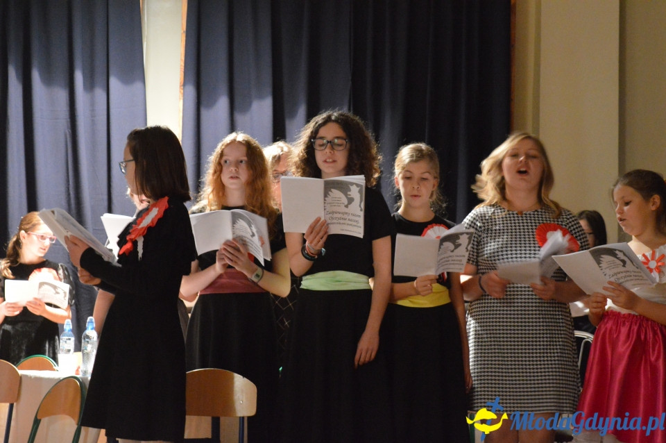 Szkoła Podstawowa nr 23 w Gdyni - Wieczornica Niepodległościowa