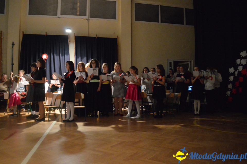 Szkoła Podstawowa nr 23 w Gdyni - Wieczornica Niepodległościowa