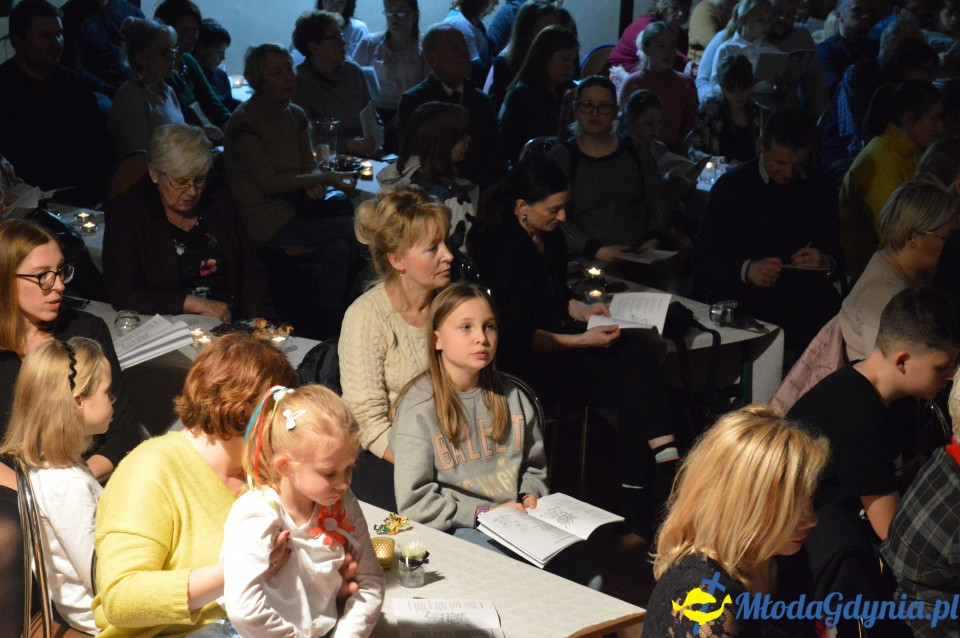 Szkoła Podstawowa nr 23 w Gdyni - Wieczornica Niepodległościowa