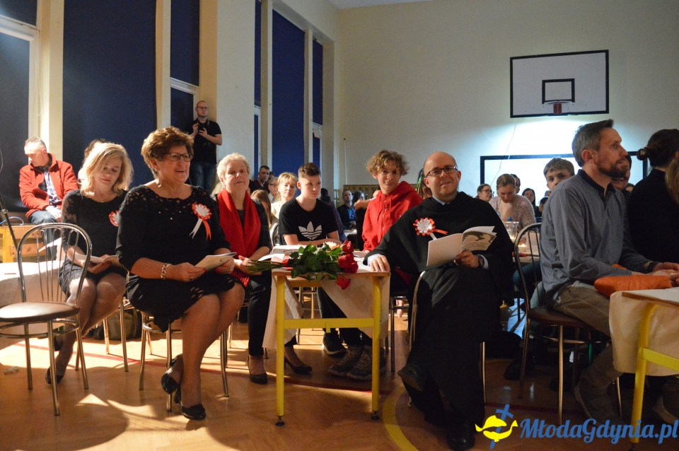 Szkoła Podstawowa nr 23 w Gdyni - Wieczornica Niepodległościowa