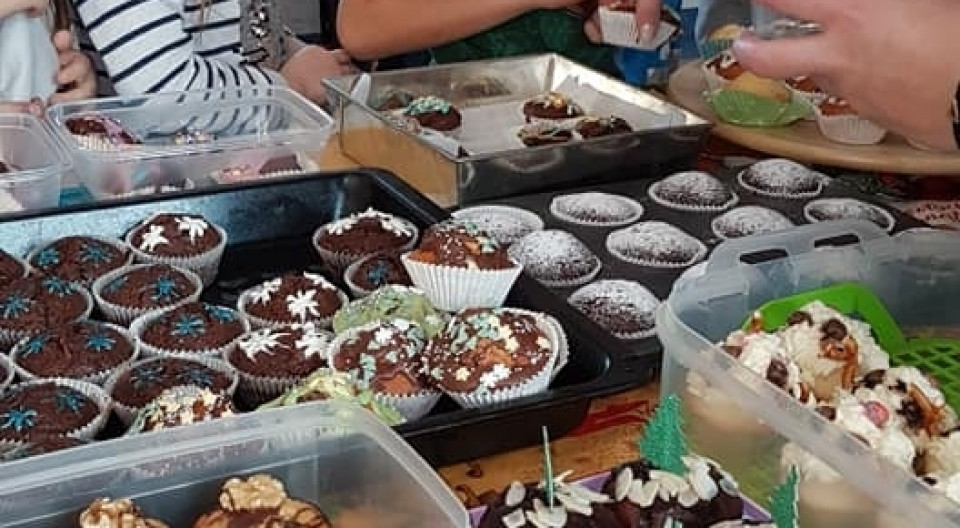 SP 31 - Mikołajkowy kiermasz babeczek