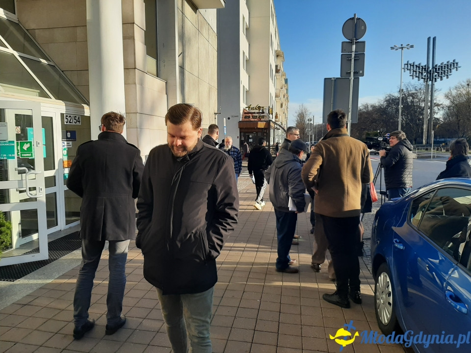 Protest przed UM podwyżki śmieci 09.12.2019