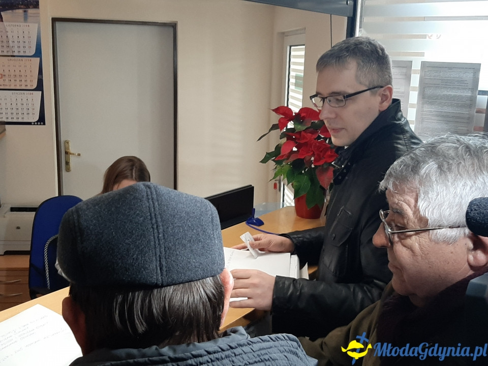 Protest przed UM podwyżki śmieci 09.12.2019