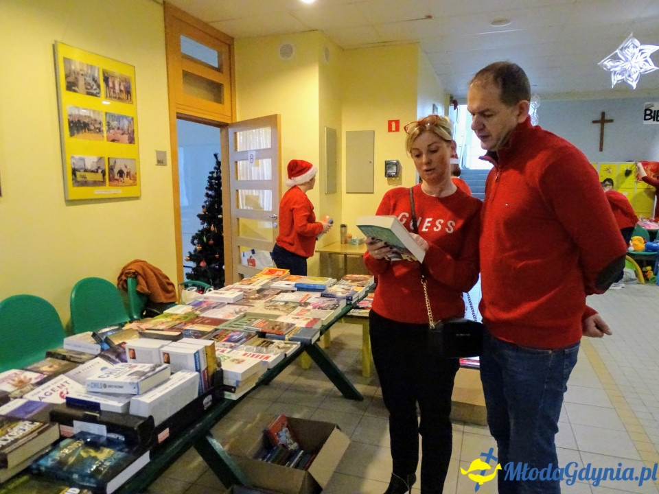 Charytatywne XV Mikołajki u Jezuitów - czyli z sercem dla Pana Sławka walczącego z chorobą nowotworową