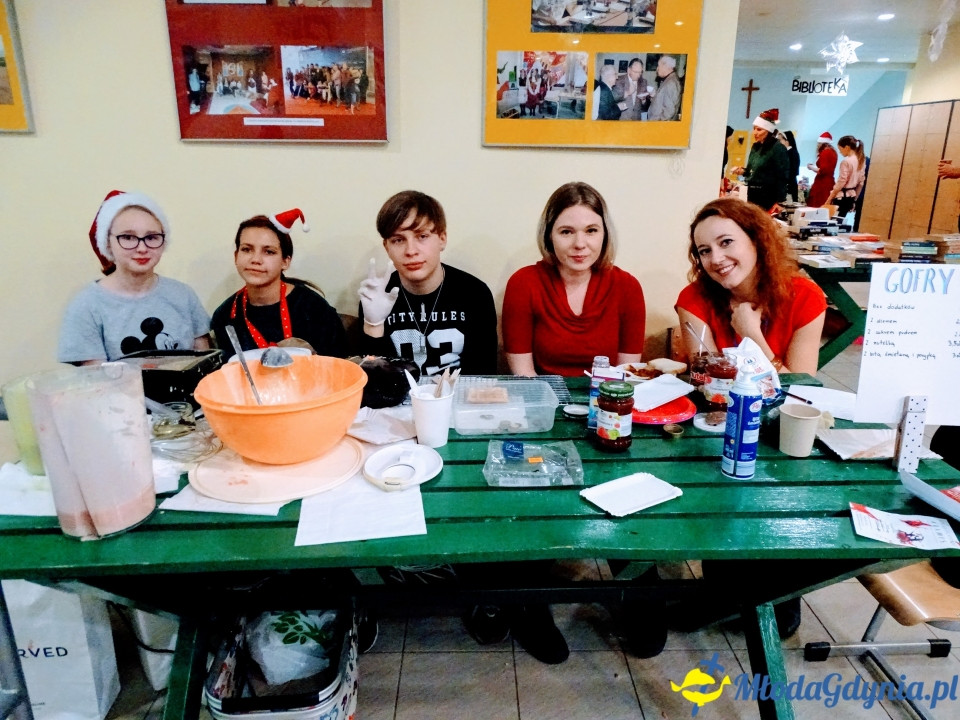 Charytatywne XV Mikołajki u Jezuitów - czyli z sercem dla Pana Sławka walczącego z chorobą nowotworową