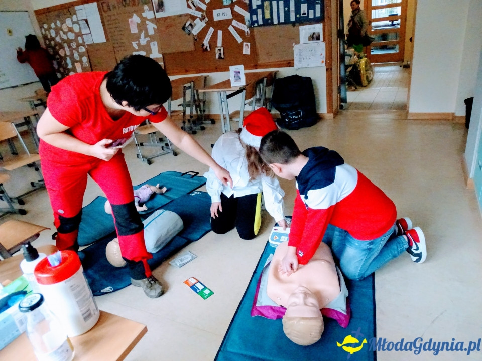 Charytatywne XV Mikołajki u Jezuitów - czyli z sercem dla Pana Sławka walczącego z chorobą nowotworową