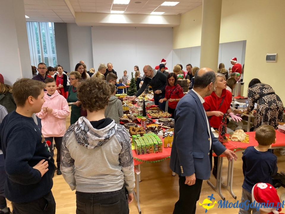 Charytatywne XV Mikołajki u Jezuitów - czyli z sercem dla Pana Sławka walczącego z chorobą nowotworową