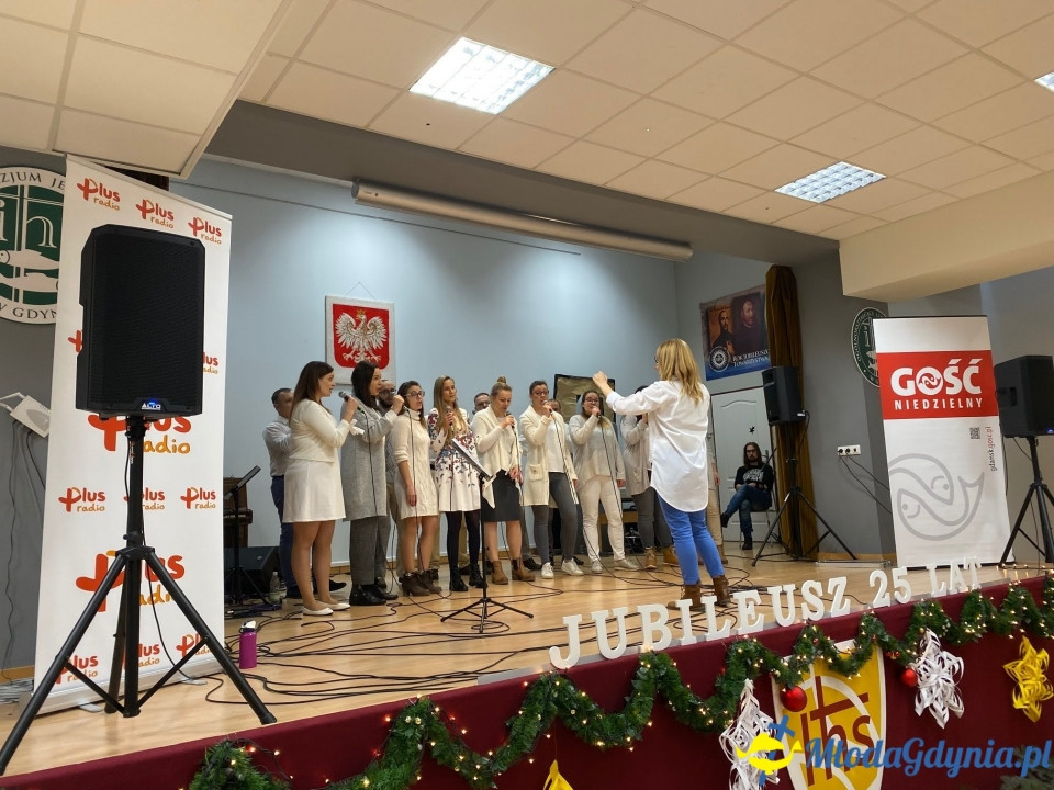 Charytatywne XV Mikołajki u Jezuitów - czyli z sercem dla Pana Sławka walczącego z chorobą nowotworową