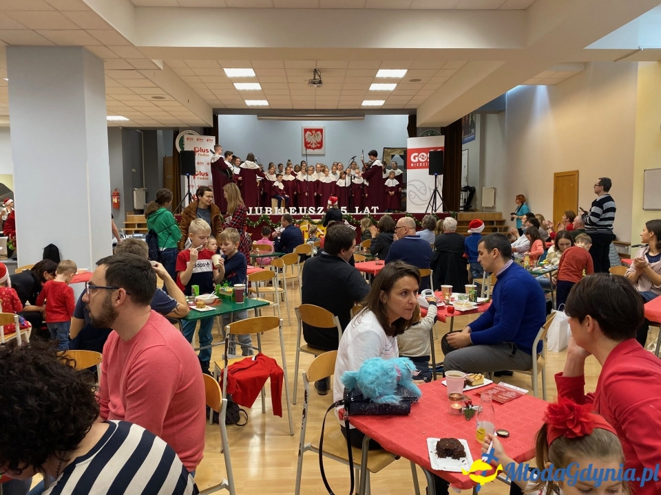 Charytatywne XV Mikołajki u Jezuitów - czyli z sercem dla Pana Sławka walczącego z chorobą nowotworową