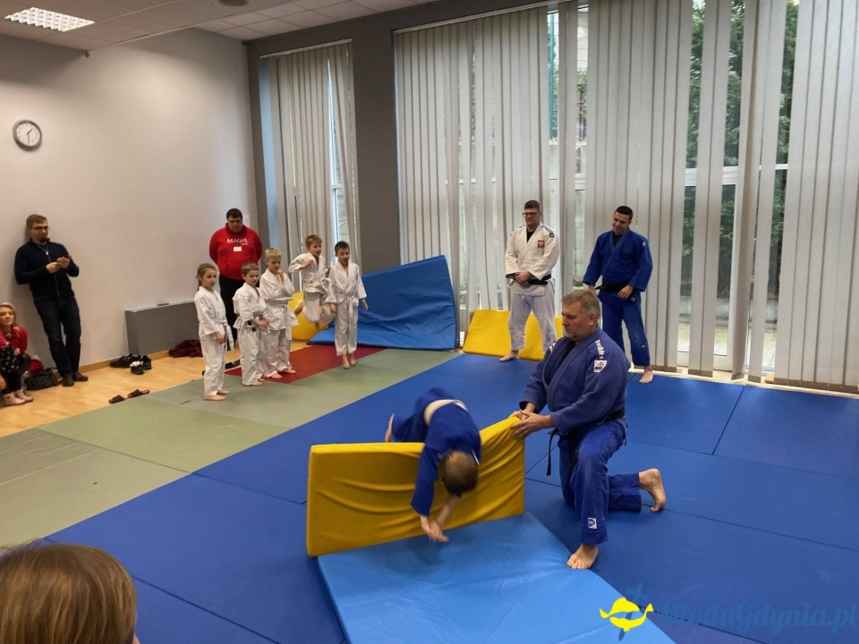 Charytatywne XV Mikołajki u Jezuitów - czyli z sercem dla Pana Sławka walczącego z chorobą nowotworową