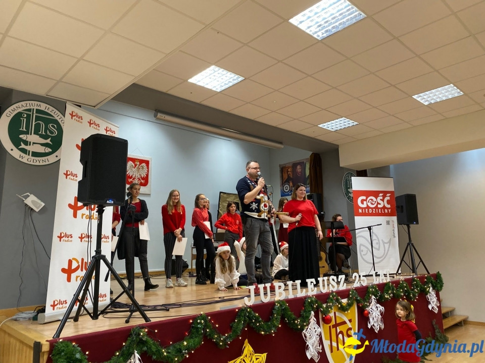 Charytatywne XV Mikołajki u Jezuitów - czyli z sercem dla Pana Sławka walczącego z chorobą nowotworową