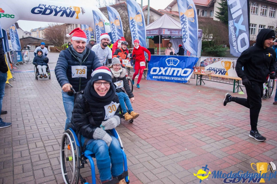 Biegi Mikołajkowe na Dąbrowie 2019