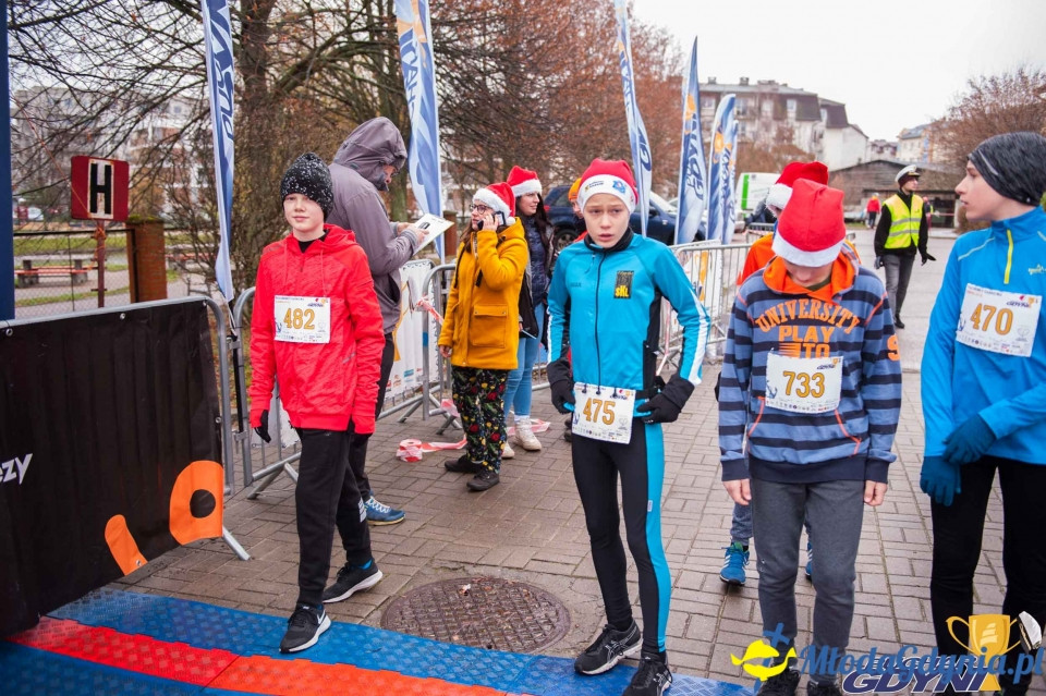 Biegi Mikołajkowe na Dąbrowie 2019