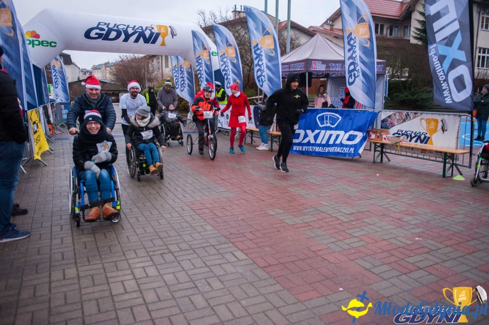 Biegi Mikołajkowe na Dąbrowie 2019