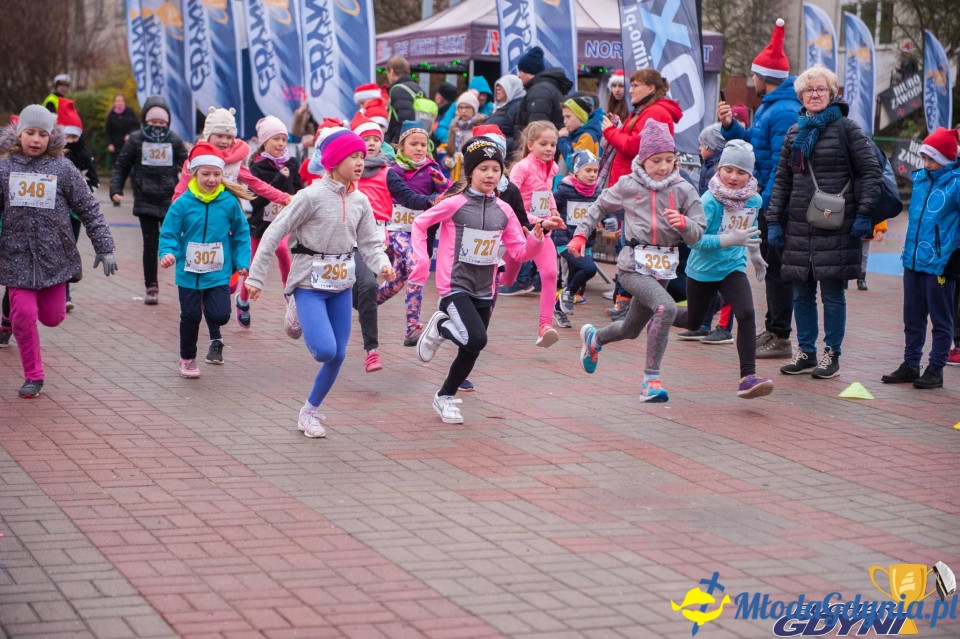 Biegi Mikołajkowe na Dąbrowie 2019