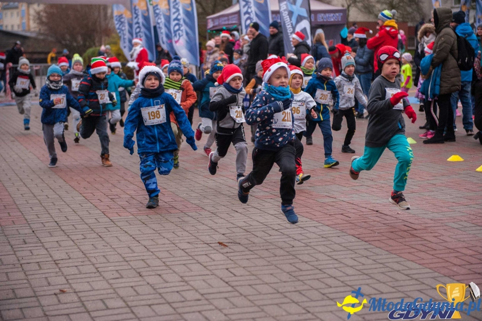 Biegi Mikołajkowe na Dąbrowie 2019