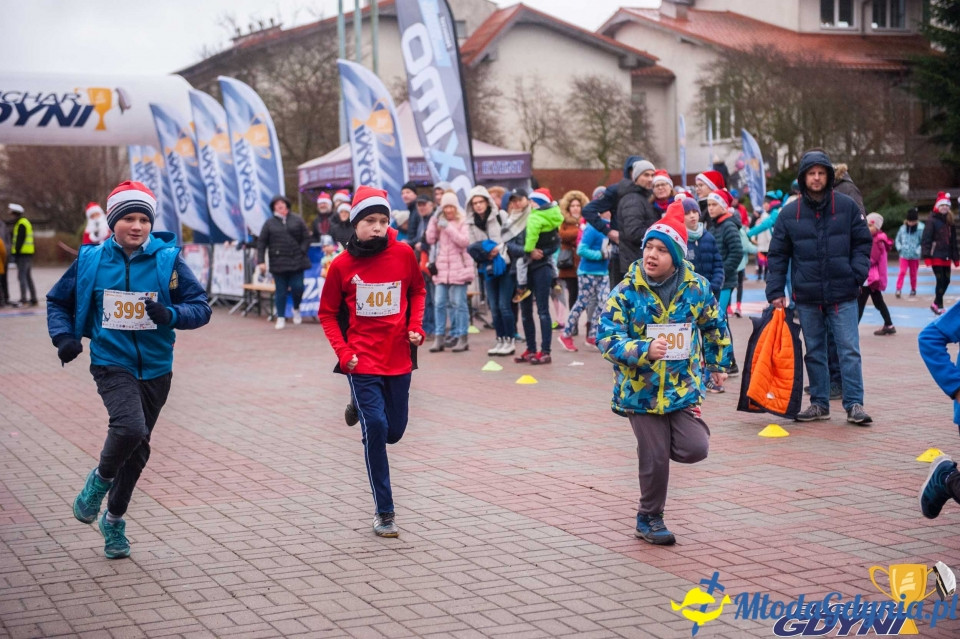 Biegi Mikołajkowe na Dąbrowie 2019