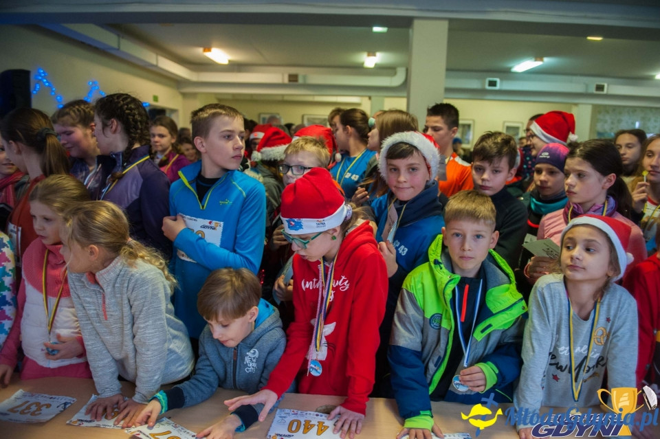 Biegi Mikołajkowe na Dąbrowie 2019