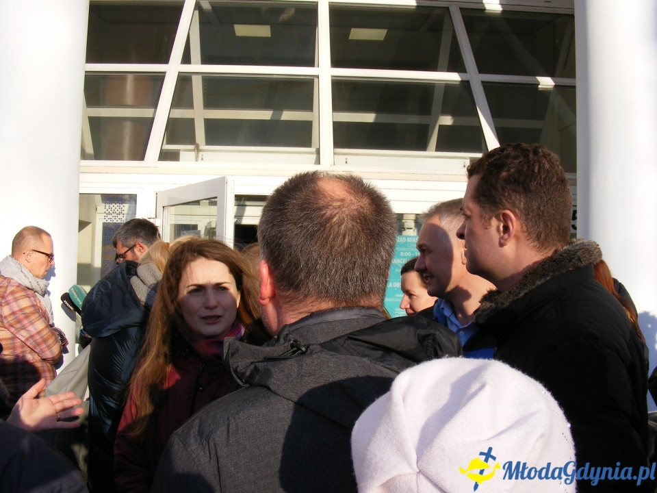 Protest rodziców SP 51 przed UM 18.12.2019