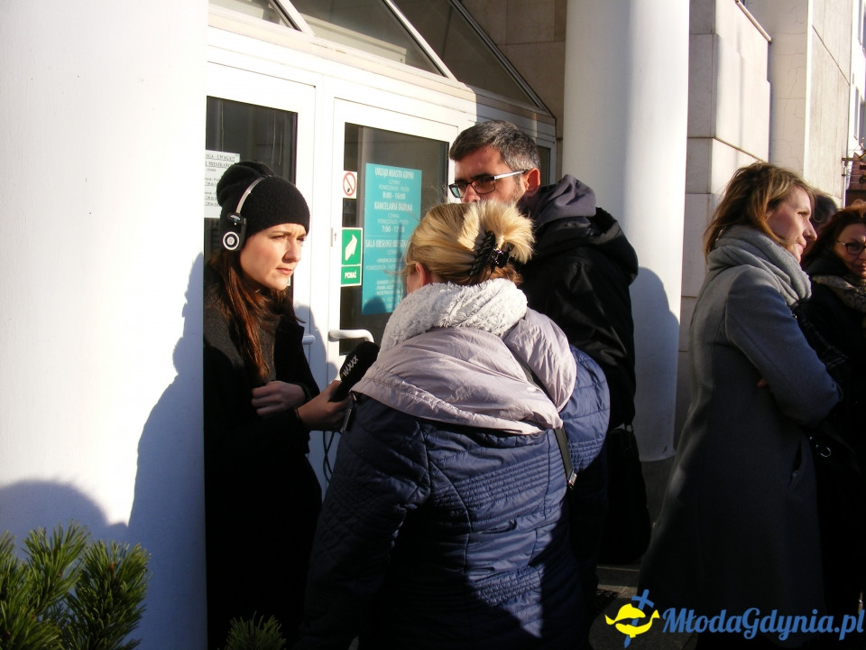 Protest rodziców SP 51 przed UM 18.12.2019