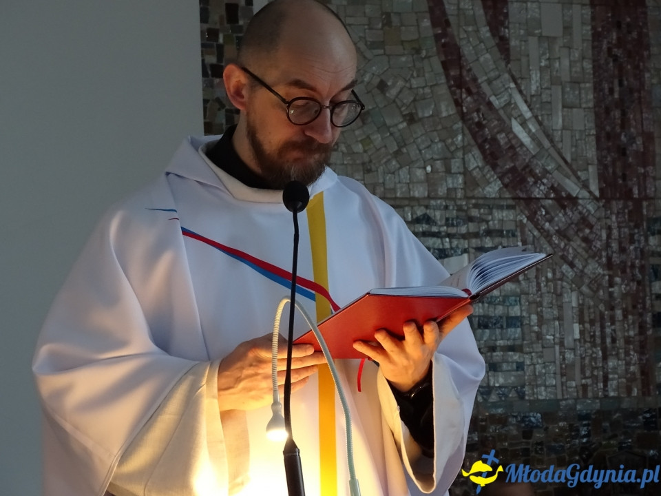 ZSJ - Ostatnie roraty w kaplicy szkolnej, jasełka i wigilie klasowe 2019